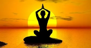 Jóga a naplementében